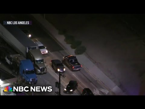 Police searching for two carjacking suspects following wild and dangerous pursuit in L.A.