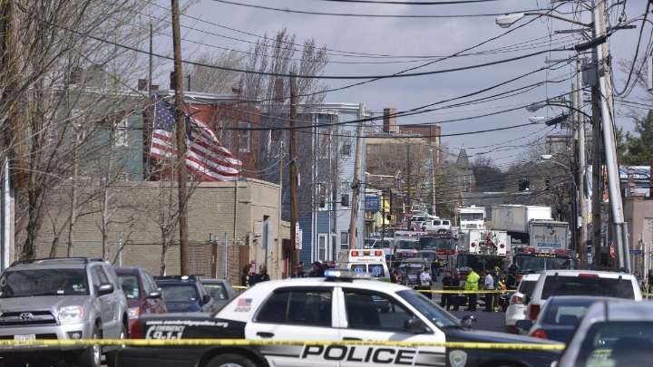 Tennessee: la policía halla 14 artefactos explosivos improvisados en la casa de un hombre acusado de amenazar a funcionarios públicos