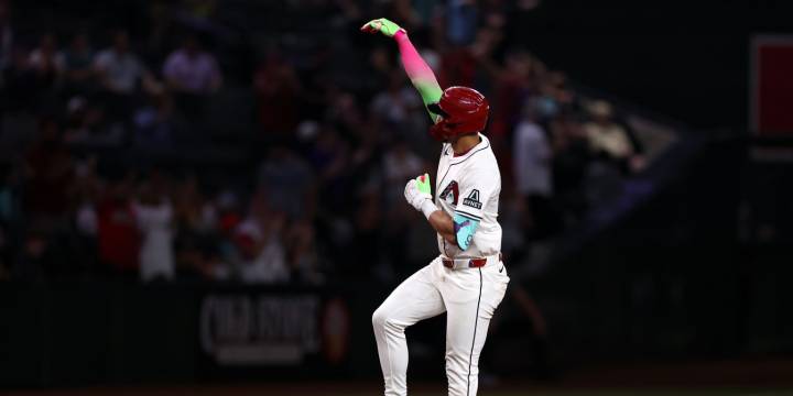 Lourdes Gurriel Jr. hits fastest pitch for homer in pitch tracking era