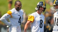 Will Rodgers' connection with Steelers teammates yield wins?