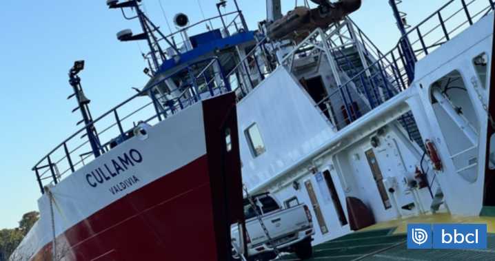 Trabajadores llegan a acuerdo con Gobierno y reanudan servicio de barcazas entre Corral y Valdivia