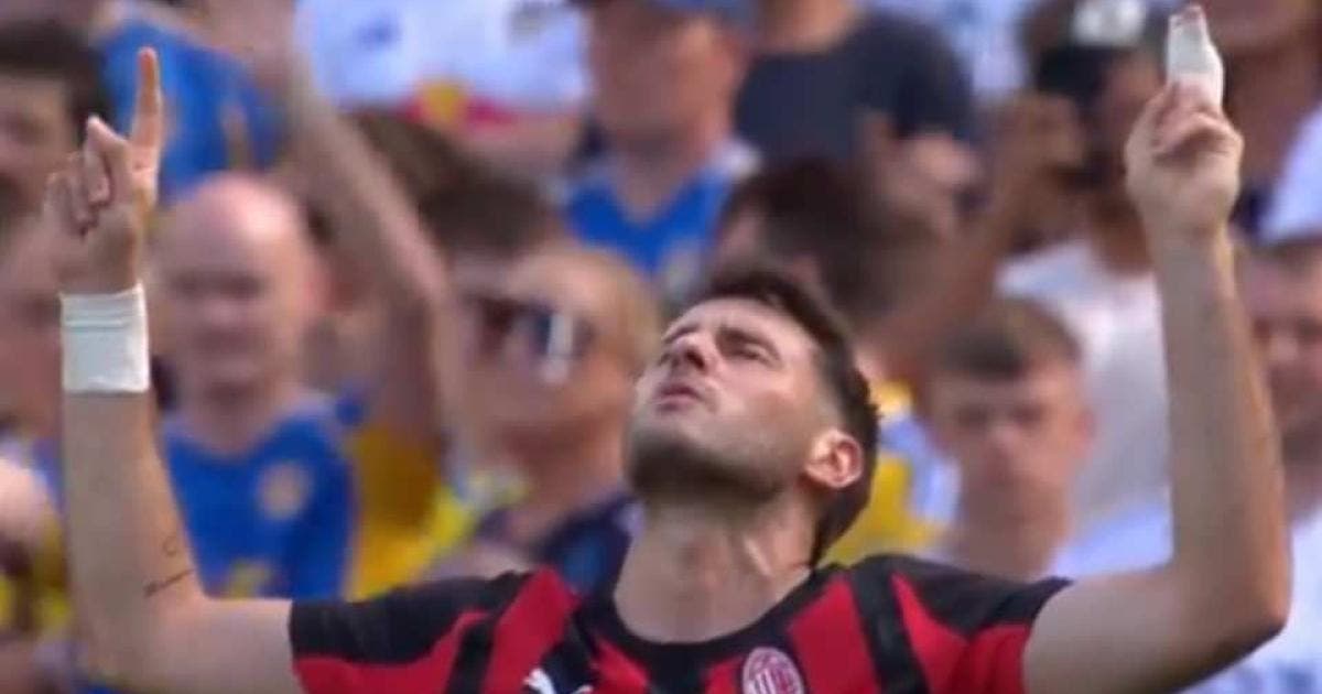 Santiago Giménez marca gol con AC Milan en partido amistoso