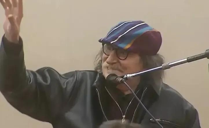 Charly García recibió el título 'Honoris Causa' en la UBA: "Desde hoy pasaré a llamarme Doctor"