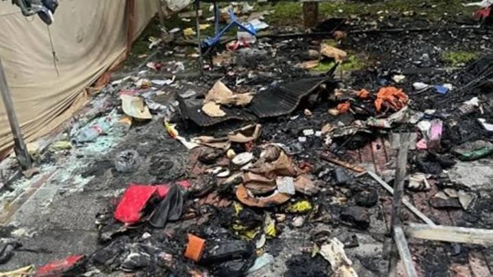 Detienen a tres menores por intentar quemar a una persona sin hogar y a unos feriantes