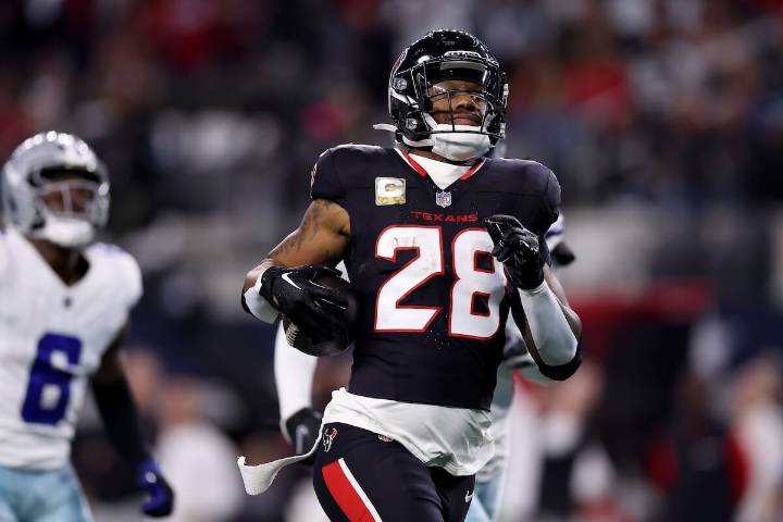 Texans announce RB Joe Mixon will miss at least first 4 weeks of regular season