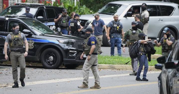 Trump's crackdown in D.C. leaves residents on edge as federal agents set up checkpoints