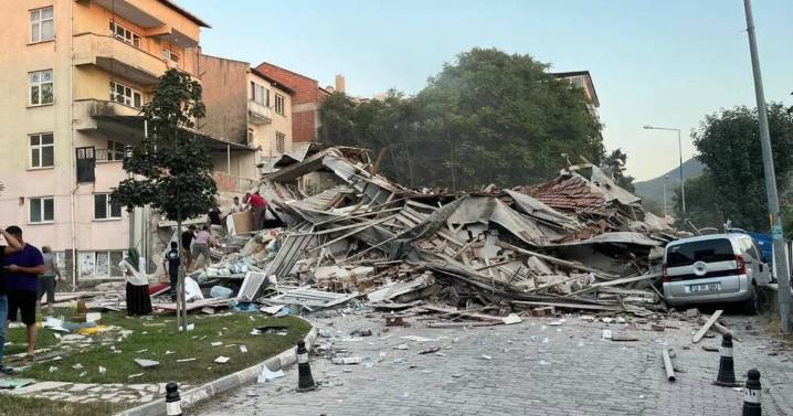 Un sismo de magnitud 6,1 deja un muerto y 29 heridos en Turquía