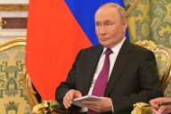 Team Trump can't let slippery Putin squirm out of a real cease