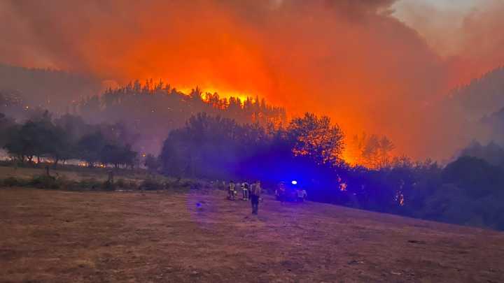 José Luis Rivera, alcalde de un municipio gallego afectado por dos terribles incendios, pero sin víctimas: "Quiroga está protegida por la mano de Dios"