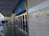 El Museo de Historia de EE.UU. volverá a exponer una muestra sobre los dos intentos de destitución de Trump