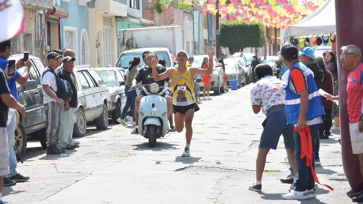 El Barrio de Santiaguito celebra con éxito su carrera más emblemática en Celaya