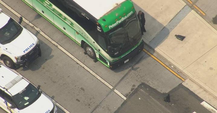 Peter Pan bus hits, kills pedestrian in wheelchair panhandling in Philadelphia, police say