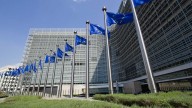 La Unión Europea insiste en que tiene el derecho soberano de regular frene a amenazas de Trump