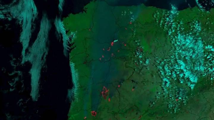 La ola de incendios que ha arrasado España, desde el aire