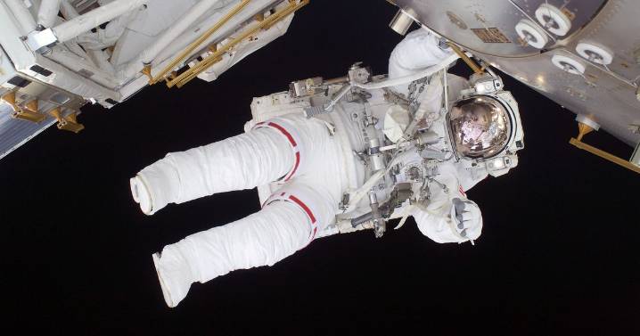 NASA astronaut reveals how much she makes in short three word statement