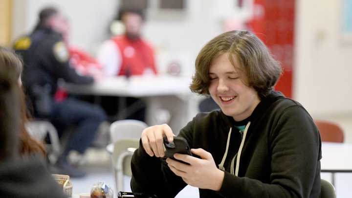 Brevard Florida schools stand firm on student cell phone ban