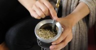 Ni azúcar ni miel: el secreto para endulzar el mate de manera saludable