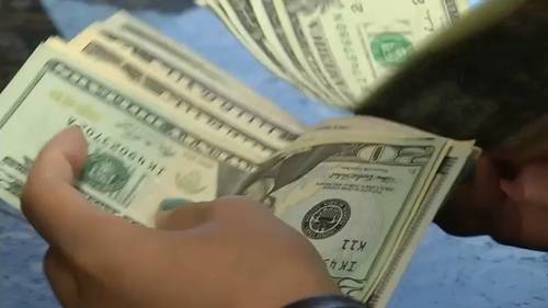 Concejo de Los Ángeles asignará $2 millones para programa de ingresos garantizados