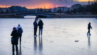 Estos son los cinco países más pacíficos del mundo en 2025, según el Índice de Paz Global