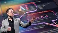 Guerra por la IA: Musk demanda a Apple y OpenAI a los tribunales por monopolio en el mercado de IA generativa y apps móviles