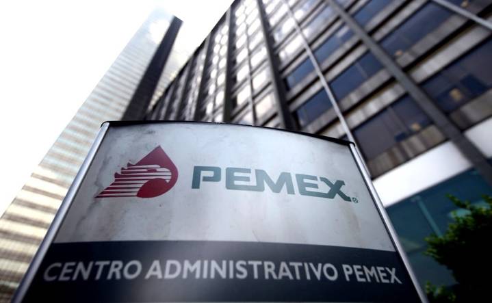 Departamento de Justicia de EU acusa a dos mexicanos por sobornos a Pemex; los señala de manipular procesos de licitaciones