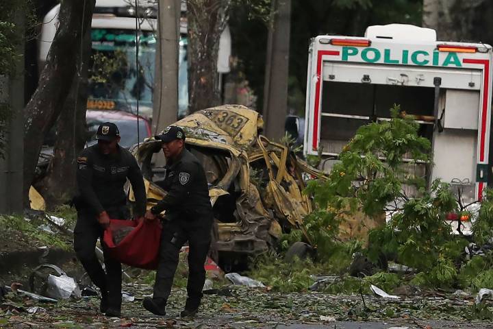 Doble atentado en Colombia deja al menos 18 muertos