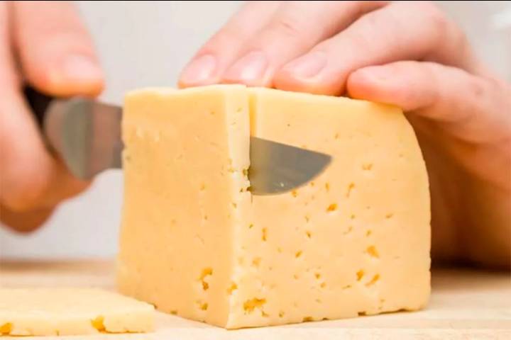Confirman brote de listeriosis en Argentina: el queso como fuente de transmisión