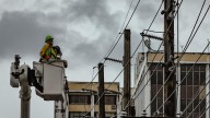 El paso del huracán 'Erin' en Puerto Rico deja a 150.000 personas sin electricidad