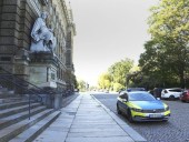 Suspect arrested in Germany over knife attack on tram