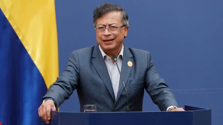 Presidente Petro afirma que la "Segunda Marquetalia con asiento en Venezuela" estaría detrás del asesinato de Miguel Uribe y que ese grupo junto al ELN esperan una "invasión" de EE. UU.