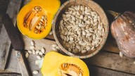 No tires las semillas de calabaza: la receta para darle un uso que pocos conocen