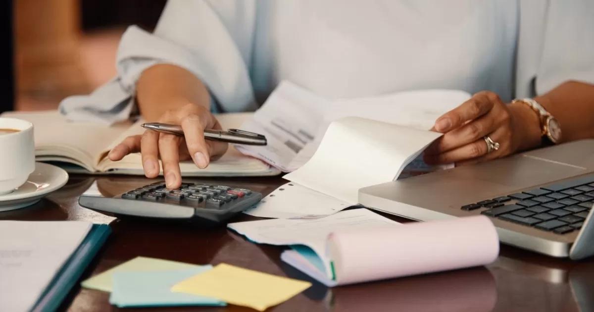 Tres consejos para ahorrar impuestos y fortalecer su patrimonio en la declaración de renta 2025