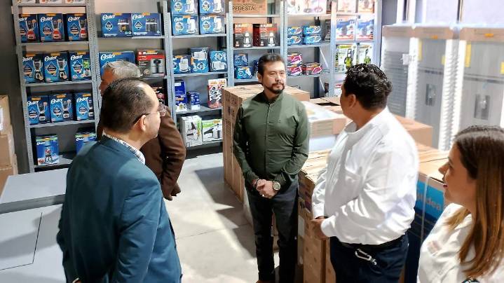 Abren tienda del IMSS en Orizaba; red se mantiene en todo el país pese a retos