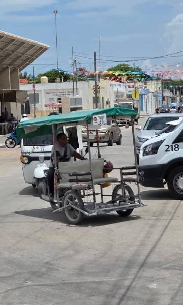Riesgo de accidentes en Progreso: Vacacionistas ignoran los pasos peatonales