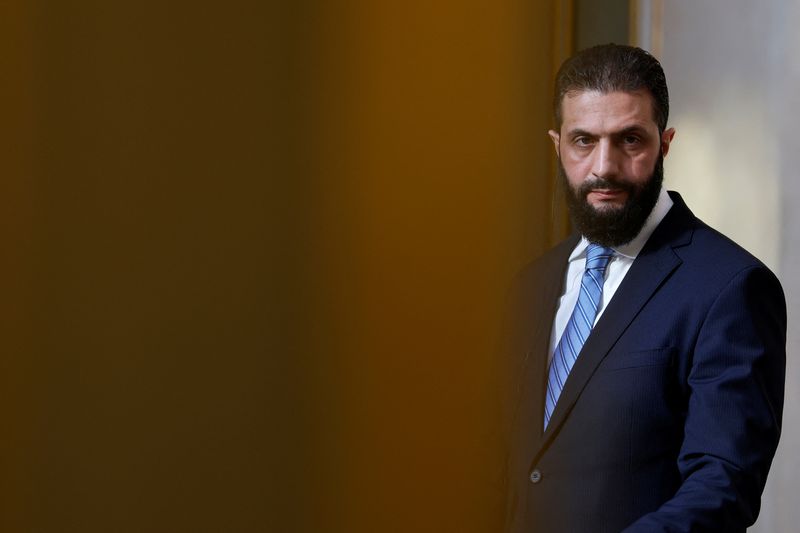 Syrian president discusses developments in Syria with US envoy in Damascus