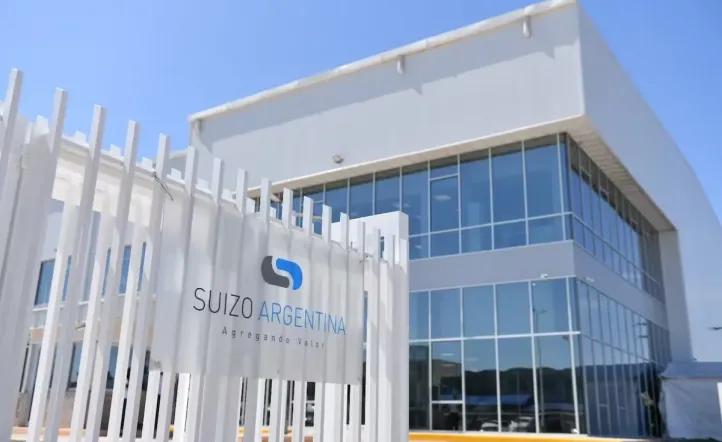Nuevo escándalo: investigan pagos de una obra social intervenida por el Gobierno a la droguería Suizo Argentina