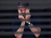 Brasil ordena vigilancia permanente a Bolsonaro por “riesgo de fuga”