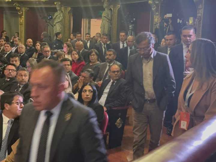 La foto: Petro llega a encuentro con la Corte Constitucional
