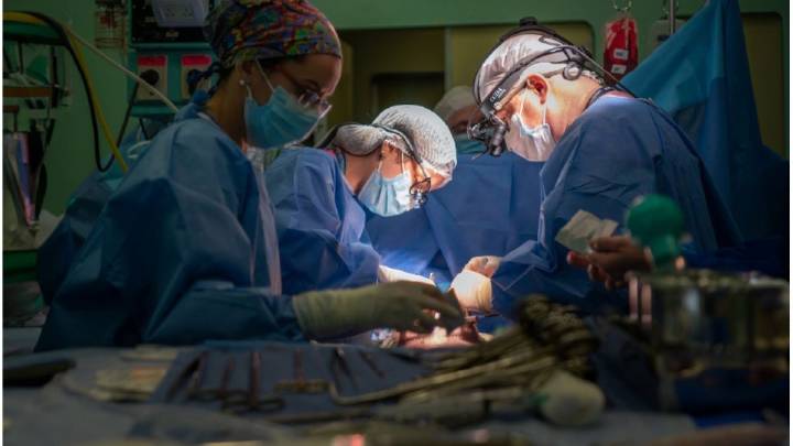 Hospital Garrahan: un adolescente santafesino recibió un trasplante de corazón que le salvó la vida