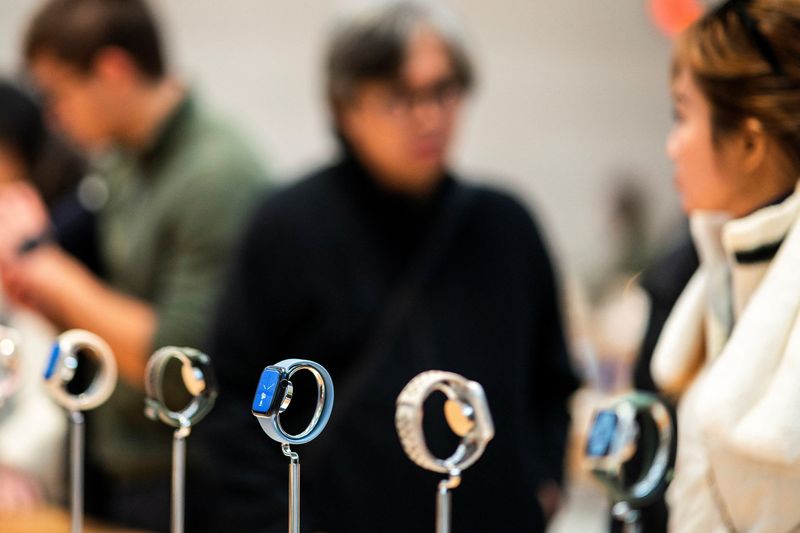 Apple Watch not a 'CO2-neutral product', German court finds