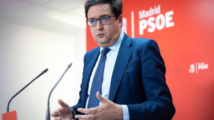Óscar López acusa a Díaz Ayuso de "racismo puro" por negarse a acoger a los menores no acompañados