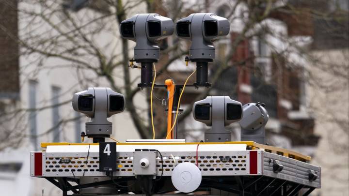 Live facial recognition to be expanded as part of neighbourhood policing overhaul