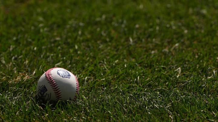 Little League World Series: Clarendon Hills takes on Honolulu in elimination game