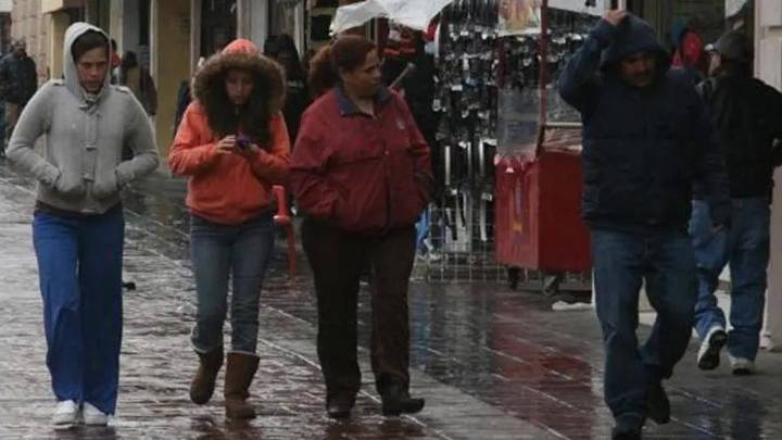 ¡Primer frente frío golpeará a México!... bajas temperaturas, fuertes lluvias y tornados para estos estados