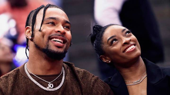 Simone Biles Switches Roles With Husband Jonathan Owens For Sweet NFL Gesture Simone Biles and Jonathan Owens are celebrating over Chicago Bears' NFL safety's achievement. What is it, and how are they
