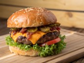 Adiós a una reconocida cadena de hamburguesas: se declaró en quiebra en Estados Unidos