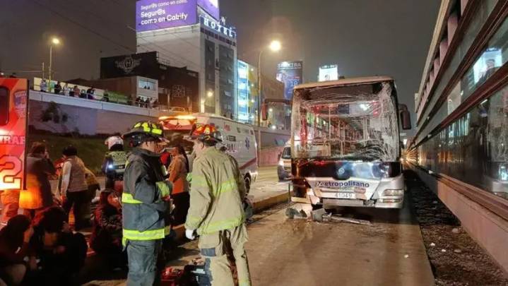 ATU investigará choque de tres buses del Metropolitano y anuncia drásticas sanciones "si es que corresponde"