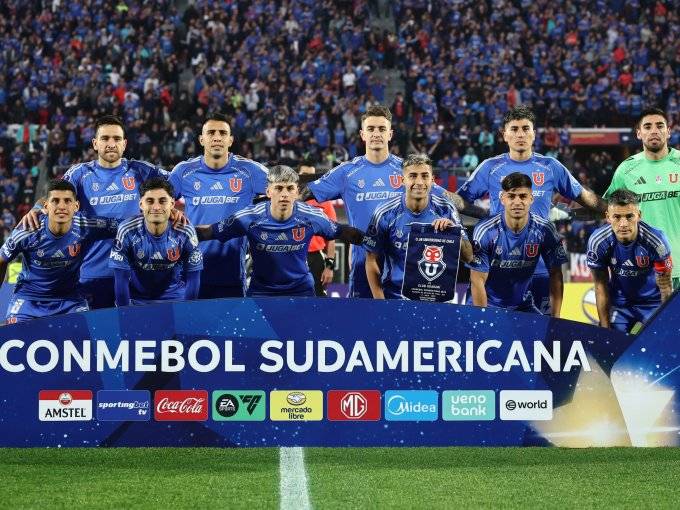 Universidad de Chile busca dar el primer golpe a Independiente por octavos de la Sudamericana