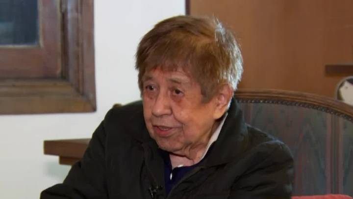 "Tengo que pagar o me embargan": Escritora chilena de 100 años podría perder su casa por deuda de contribuciones