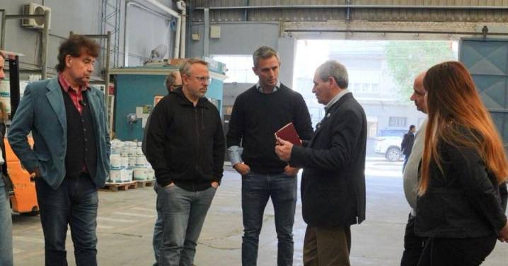 Diego Valenzuela recorrió empresas y comercios en San Martín junto a referentes de La Libertad Avanza